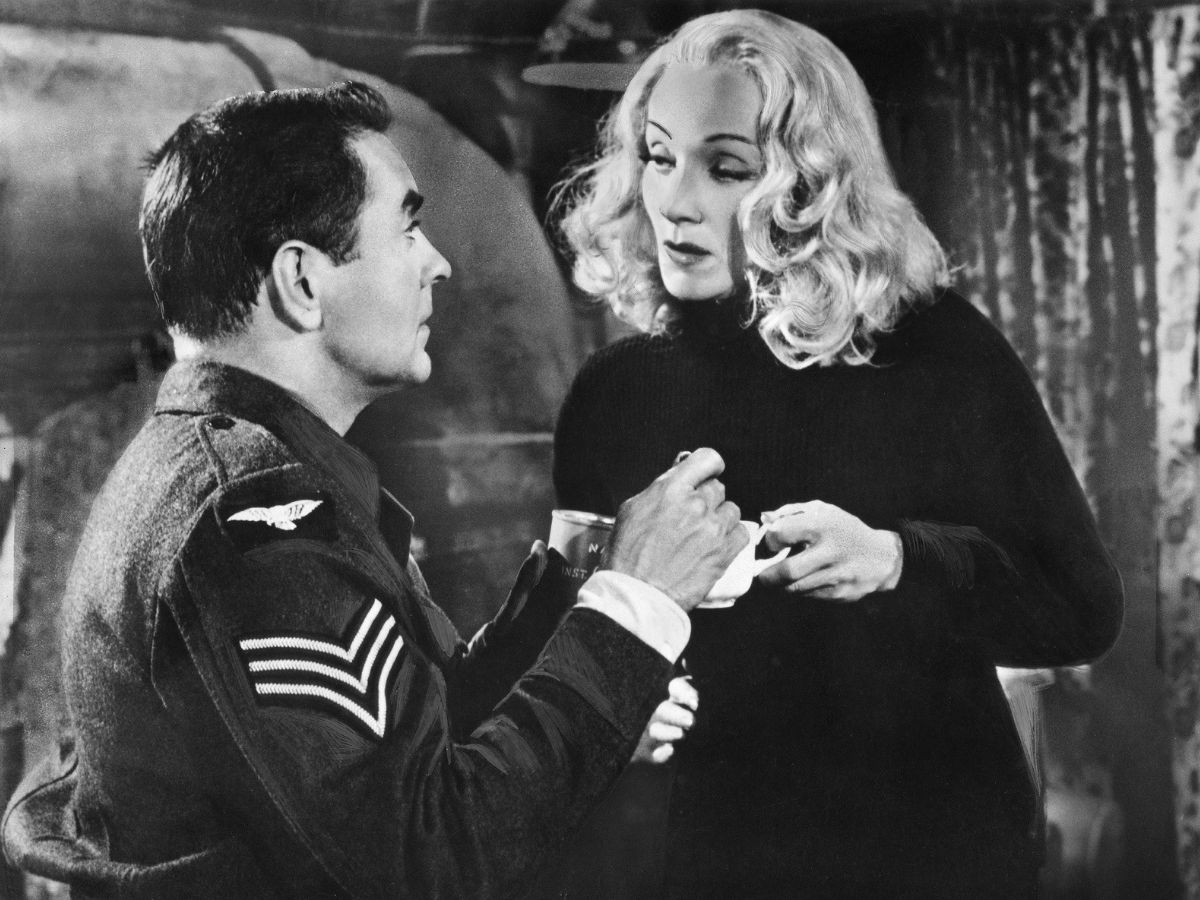 agatha-christie-legjobb-filmek-sorozatok - Nők Lapja - Nők Lapja A vád tanúja 1957