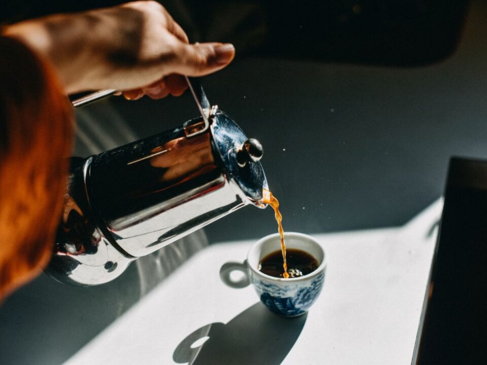 kávézás időpont hosszú élet szívbetegség egészség