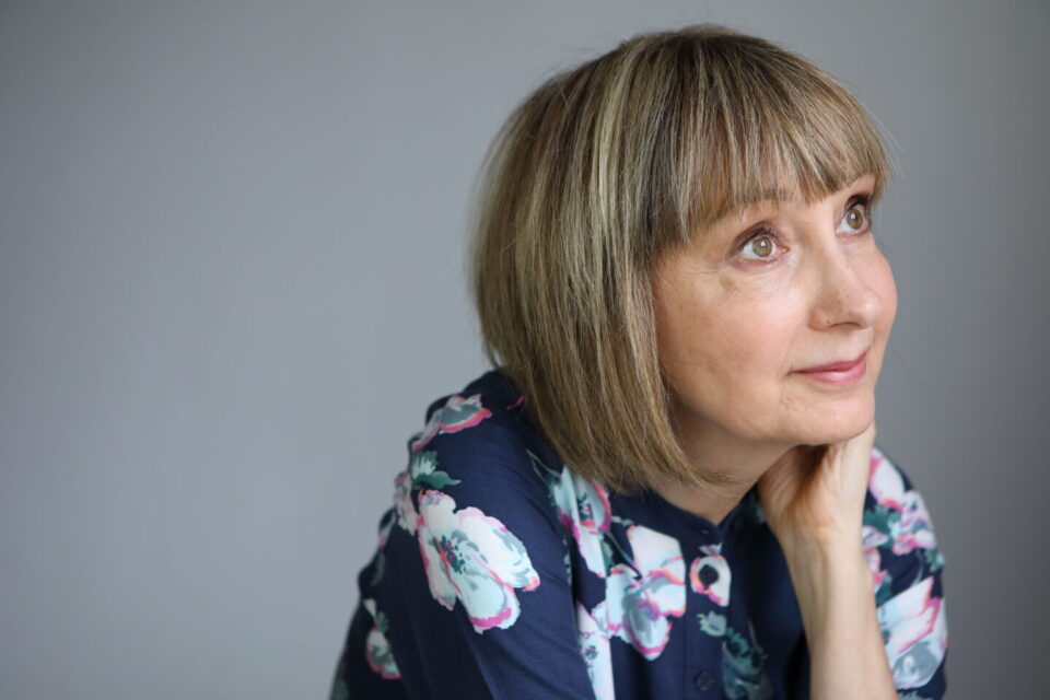 Mörk Leonóra interjú