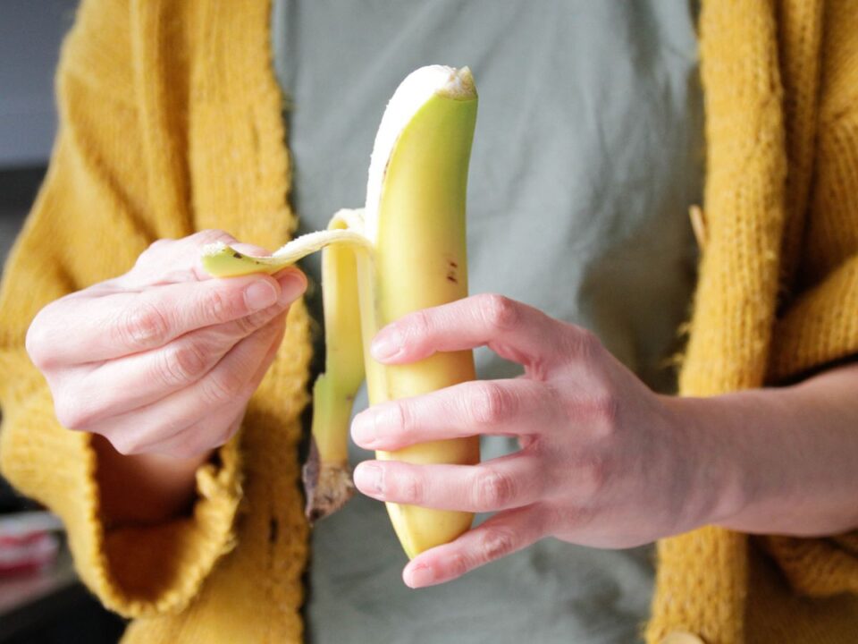 banán szálai le kell szedni vagy nem