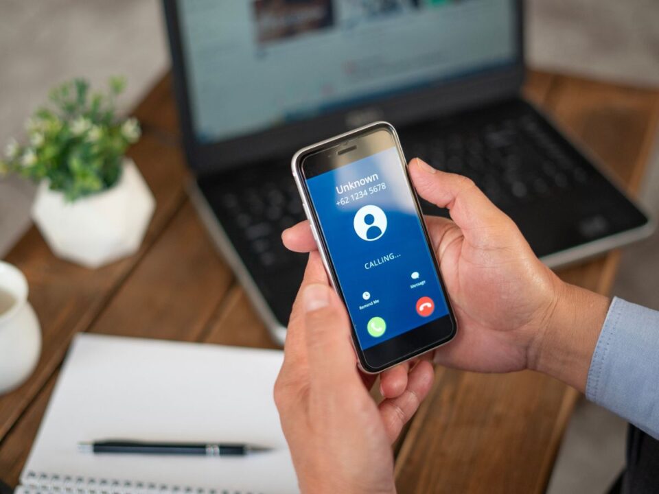 ismeretlen hívó azonosítás