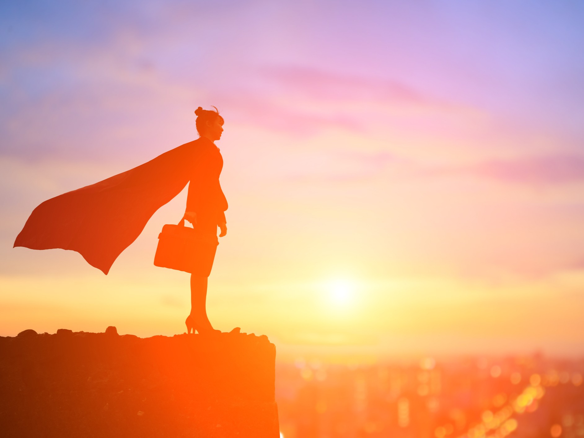 hősnő a sziklaszirten