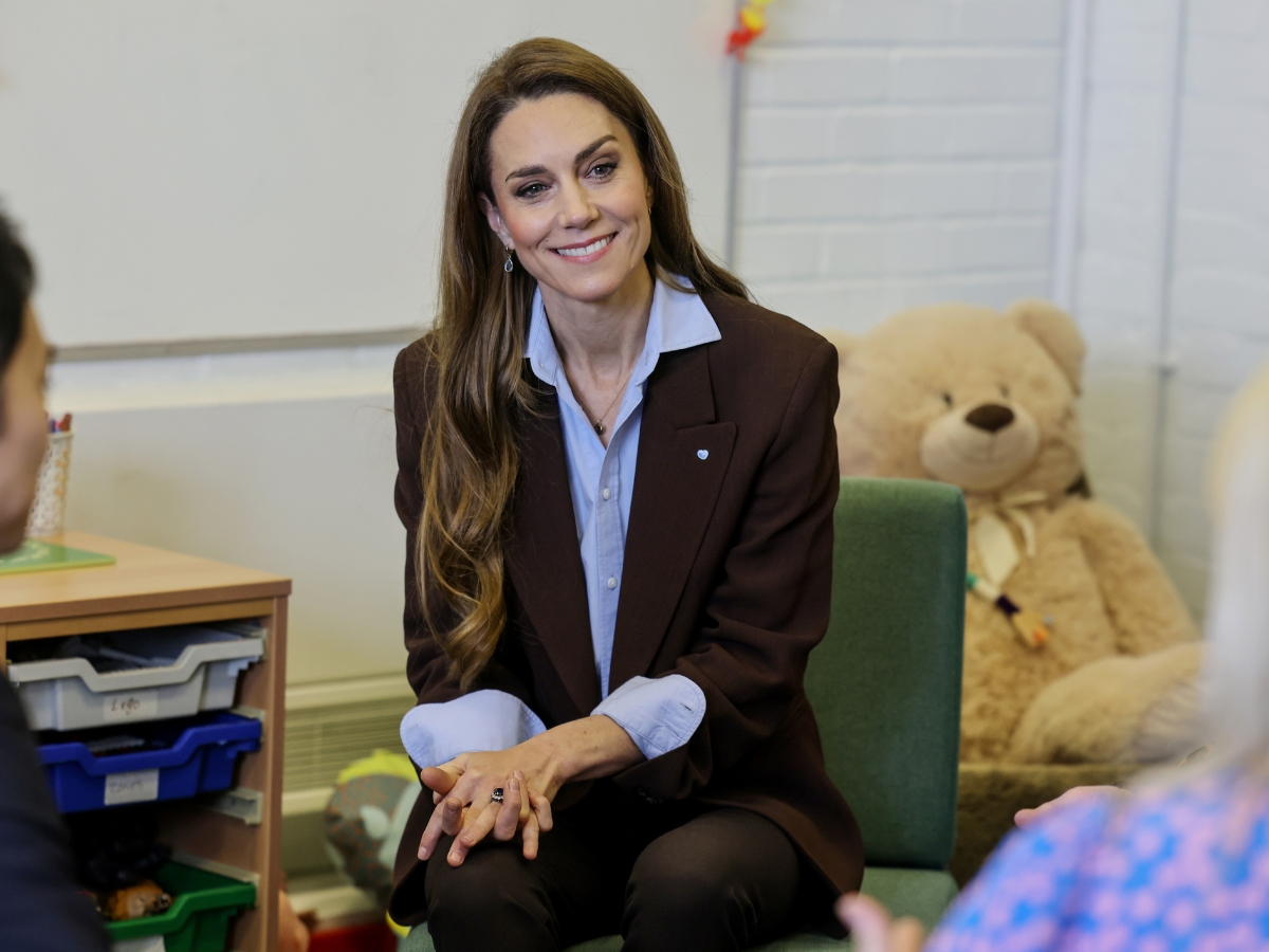 Katalin hercegnő kék ingben