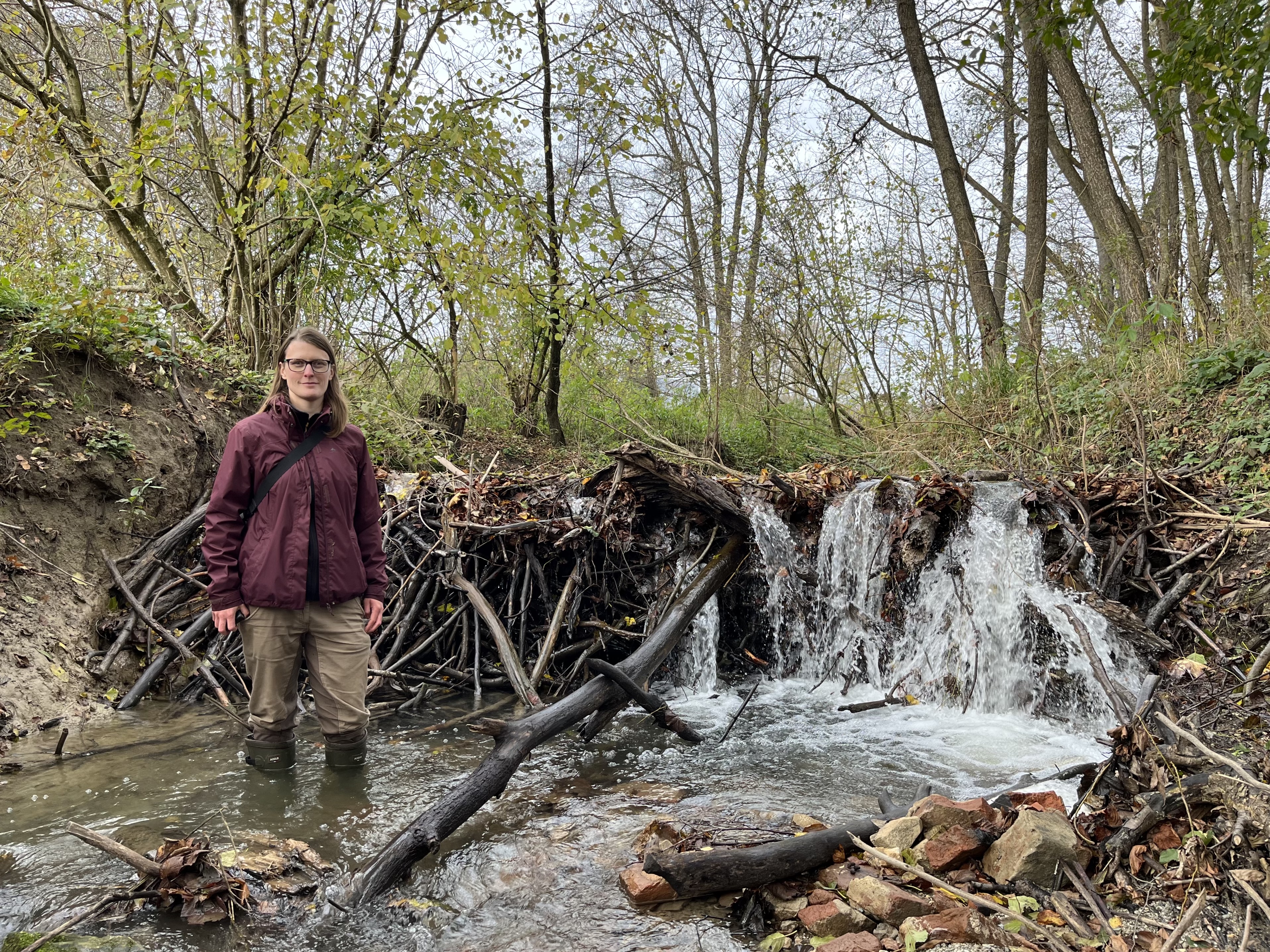 Kutató a hódgát előtt - Nők Lapja Juhász Erika a hódgát előtt