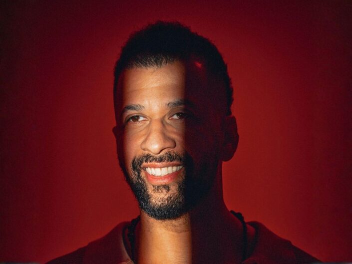 Musimbe Dennis humorista