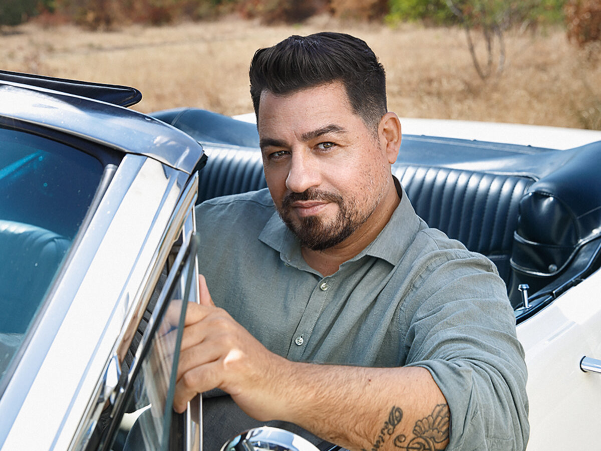 Molnár Ferenc Caramel egy autóban