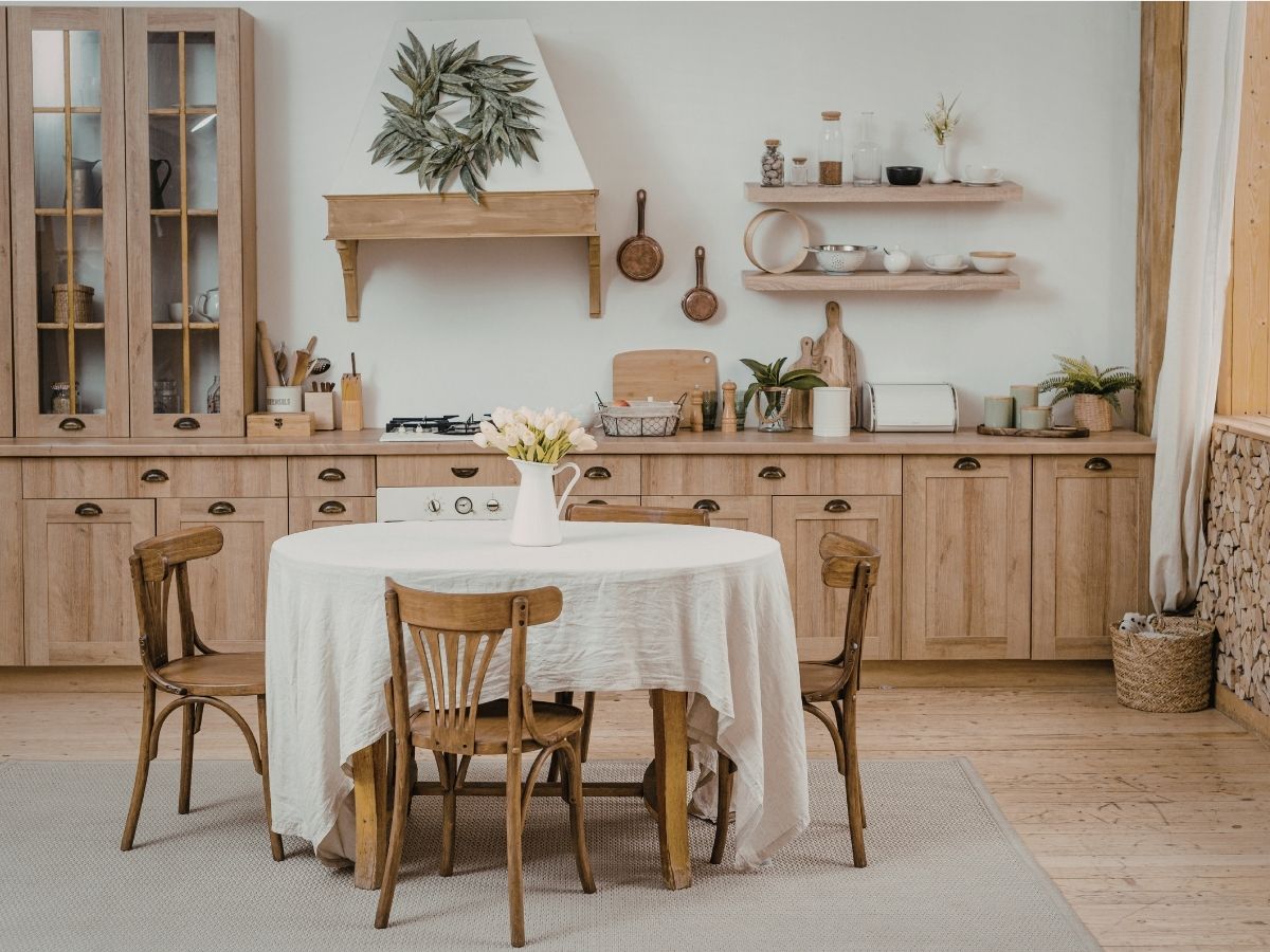 fából készült konyhai bútorok