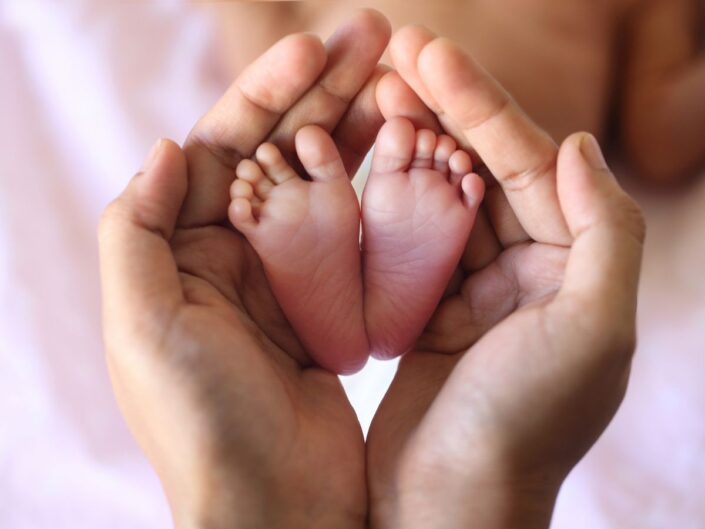 újszülött baba talpa