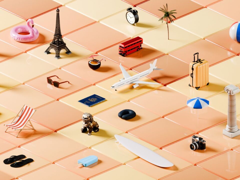 nyaralas-fnyaralas-felaron-sporolasi-tippekelaron-sporolas-si-tippek - Nők Lapja egy táblán mindeféle mini bábuk vannak, amik az utazást szimbolizálják
