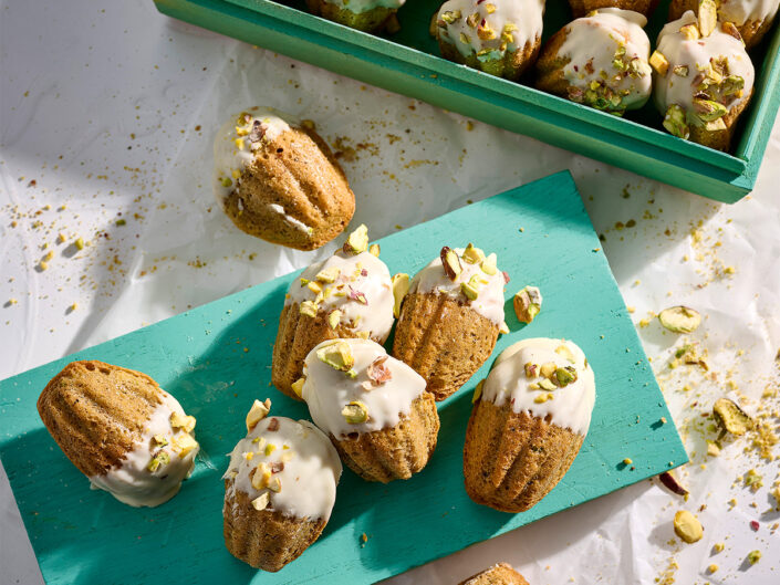 Pisztáciás, fehér csokoládés madeleine