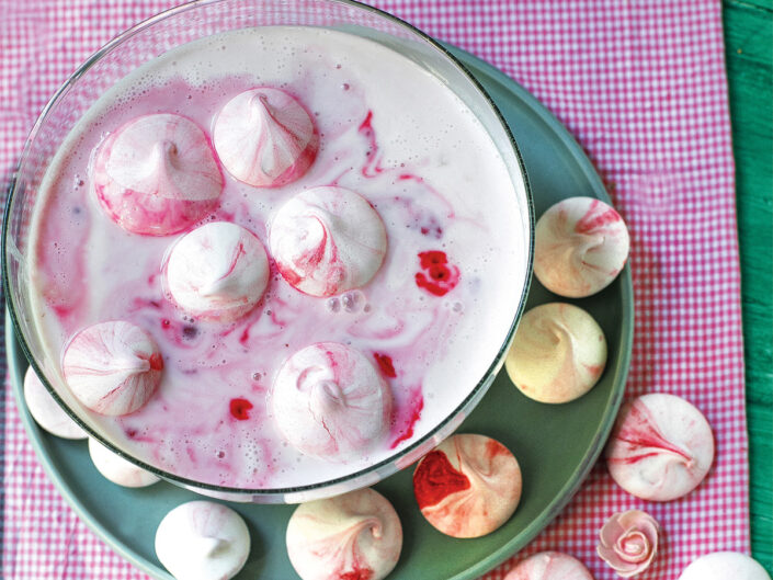 Ribizlis madártej márványos habcsókkal