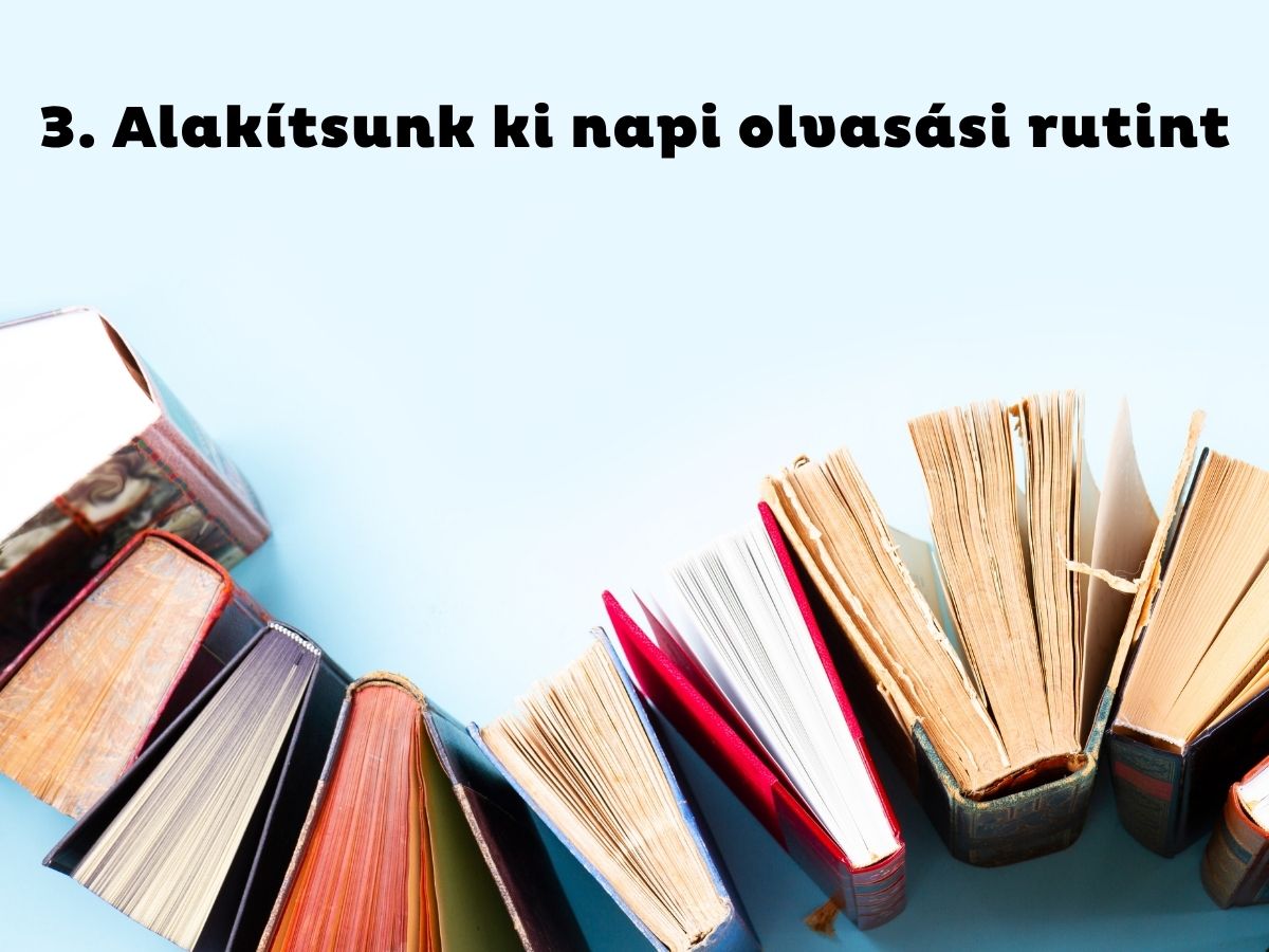 5 hasznos trükk, ami segíthet többet olvasni - Nők Lapja Hullámosan sorba rakott könyvek világoskék háttéren felülnézetből