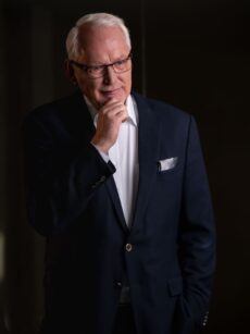 Alfred Hackl Le Primore - Nők Lapja Alfred Hackl, szállodaigazgató