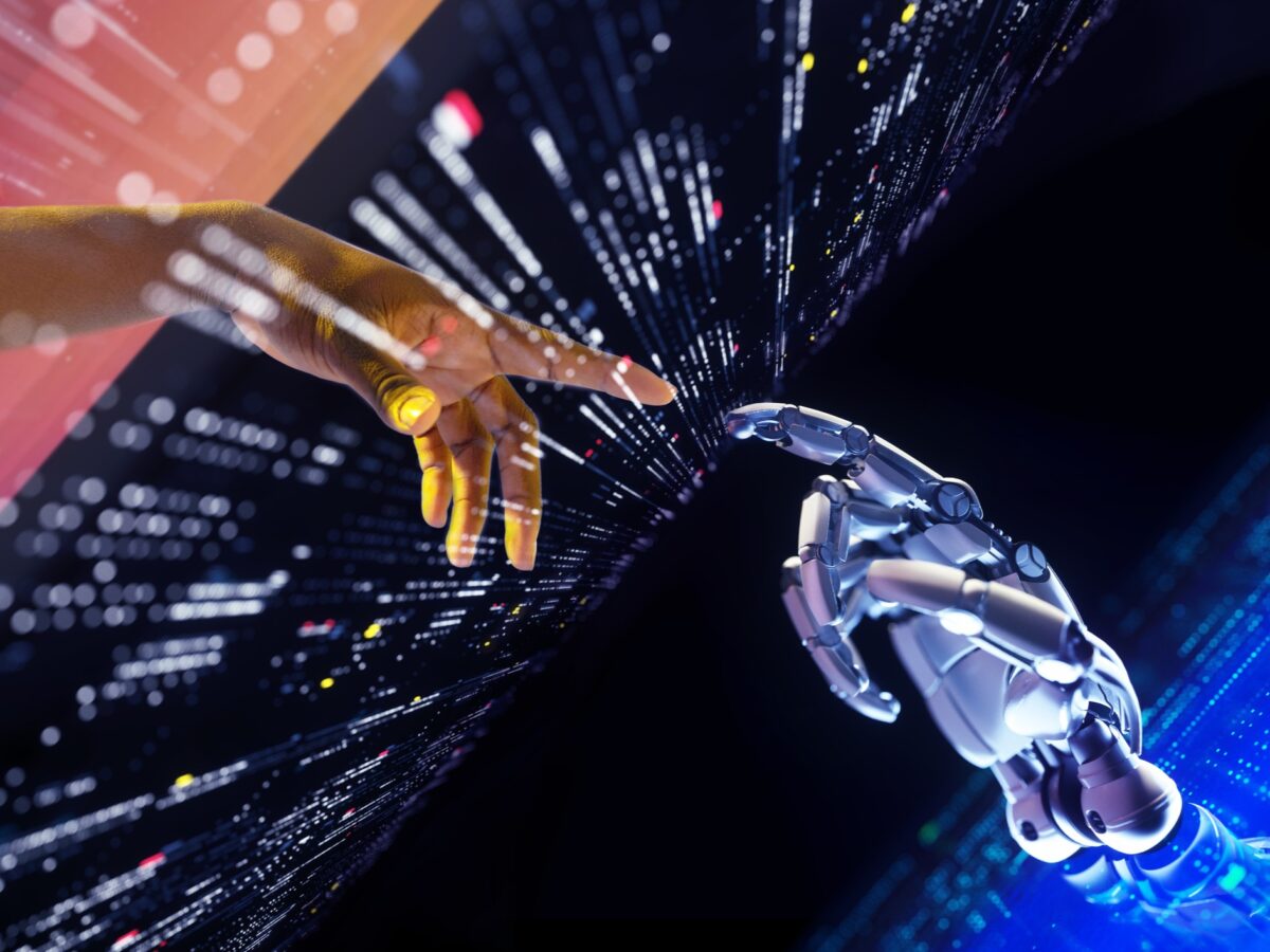 robot és emberi kéz