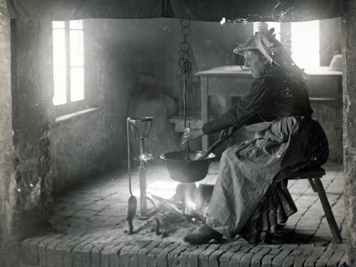 bográcsban főzés, 1918