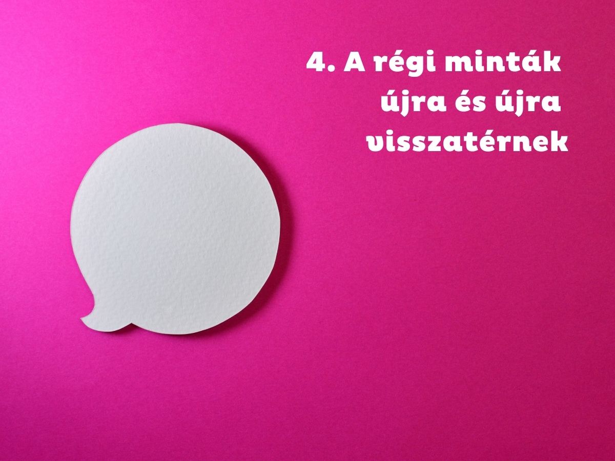 - Nők Lapja Rózsaszín háttéren fehér szövegbuborék