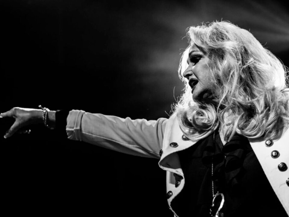 meghalt-bonnie-tyler - Nők Lapja Bonnie Tyler