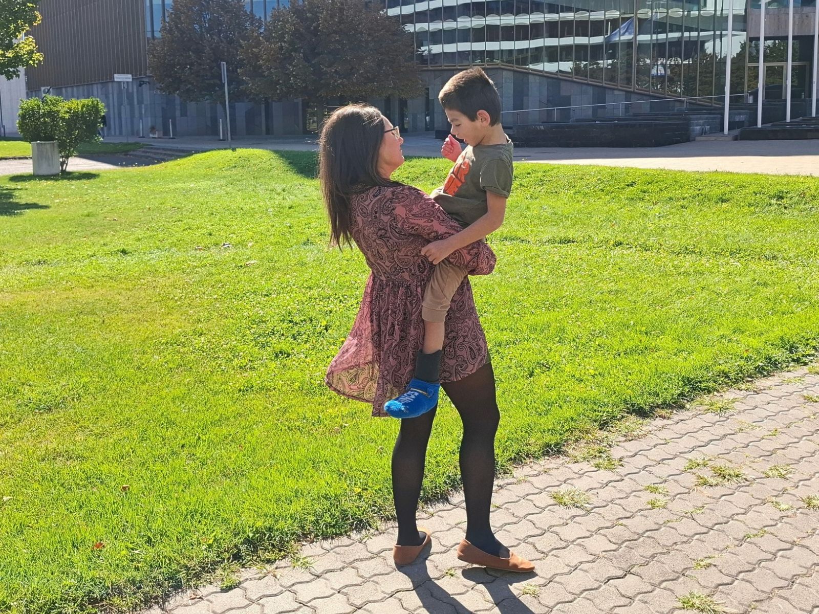 Kádár Judit cerebrális parézissel élő kisfiával, Zétivel